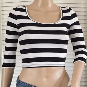 PS Aeropostale Black/white Stripe Crop Top